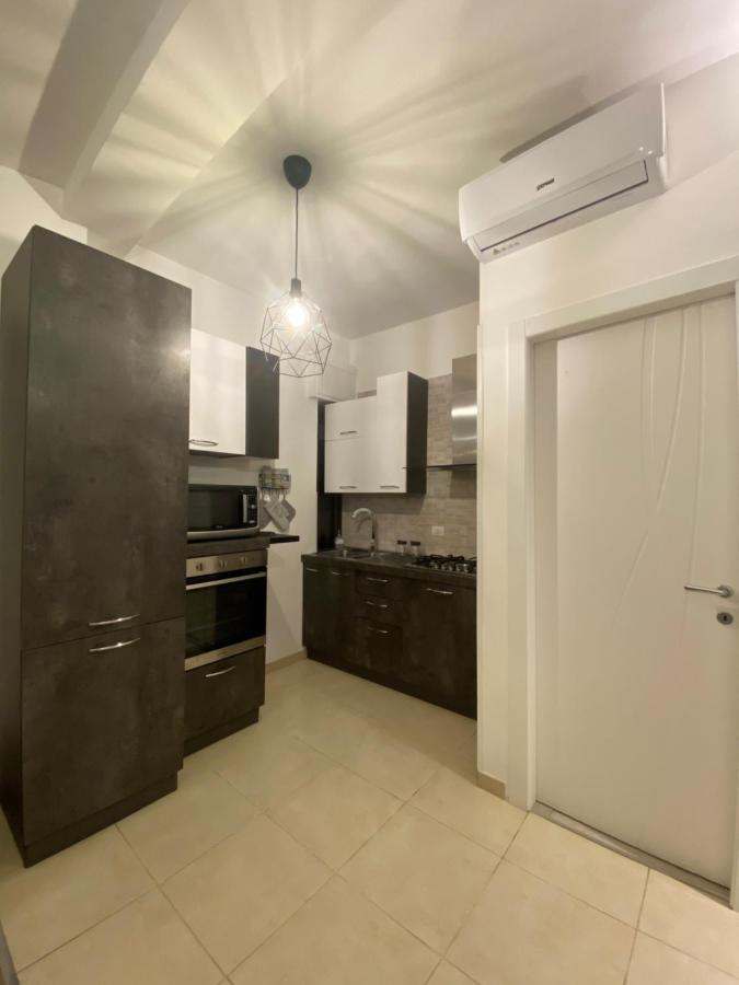Civico 107 - Apartment With Private Parking Quartu SantʼElena Exterior foto