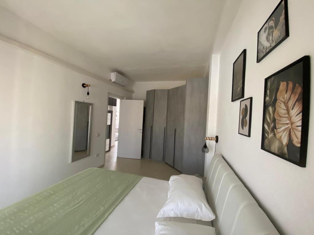 Civico 107 - Apartment With Private Parking Quartu SantʼElena Exterior foto